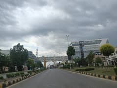 ڈی ایچ اے ڈیفینس فیز 2 ڈی ایچ اے ڈیفینس,اسلام آباد میں 1 کنال رہائشی پلاٹ 3.8 کروڑ میں برائے فروخت۔