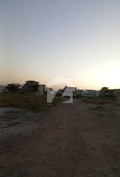 جناح گارڈنز ایف ای سی ایچ ایس,اسلام آباد میں 5 مرلہ رہائشی پلاٹ 1.05 کروڑ میں برائے فروخت۔ جناح گارڈنز ایف ای سی ایچ ایس,اسلام آباد میں 5 مرلہ رہائشی پلاٹ 1.05 کروڑ میں برائے فروخت۔
