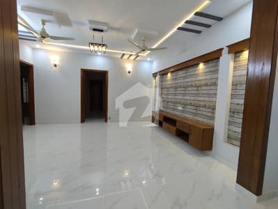 30x60 Beautiful House For Sale In G-13