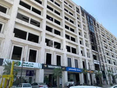 TAKBEER TRADE CENTER - Premium Ground Floor Shop For RENT (Ready For Possession)