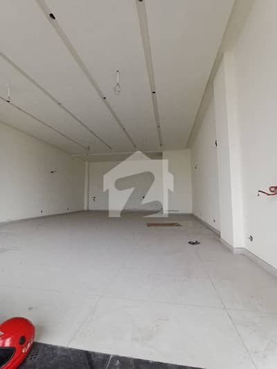 Premium Shop For Rent Available!