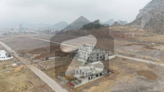 Faisal Hills B Block - 7 Marla Solid Corner Plot 4432 on 50ft MDR Back - 72 Lac Demand