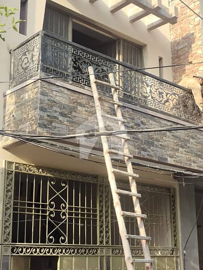 ملٹری اکاؤنٹس ہاؤسنگ سوسائٹی لاہور میں 6 کمروں کا 4 مرلہ مکان 1.6 کروڑ میں برائے فروخت۔