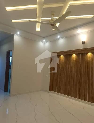 Tile Floorinh 35*70 Like Brand New House For sale in G13