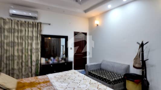 Prime Location 8 Marla Spacious House Is Available In Low Cost - Block H For Sale