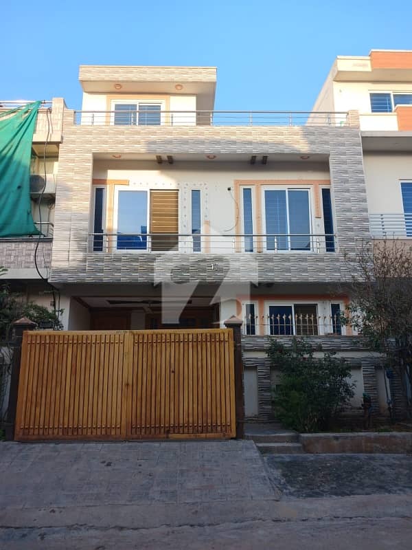 25x40 Beautifull House For Sale in G-13 25x40 Beautifull House For Sale in G-13