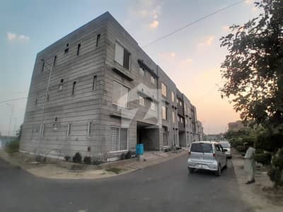 Prime Location Flat In Palm Villas For sale