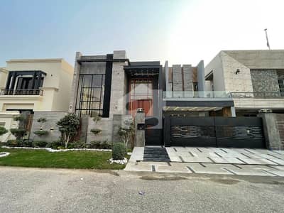 21 Marla Beautiful House For Sale Royal Orchard Multan Good location