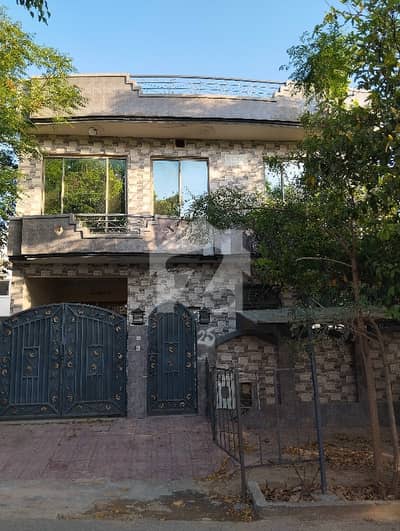 30x60 Beautiful House For Sale In G-13