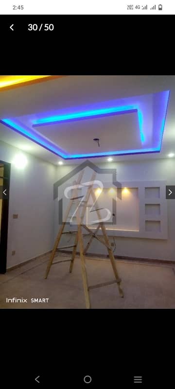 for rent 120 dq yd first floor vid roof 2 bad dd American kitchen beautiful society prim location