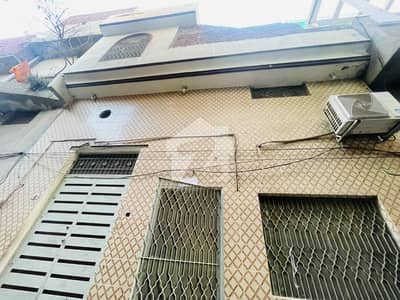 شاہین آباد گوجرانوالہ میں 3 کمروں کا 5 مرلہ مکان 92.0 لاکھ میں برائے فروخت۔ شاہین آباد گوجرانوالہ میں 3 کمروں کا 5 مرلہ مکان 92.0 لاکھ میں برائے فروخت۔