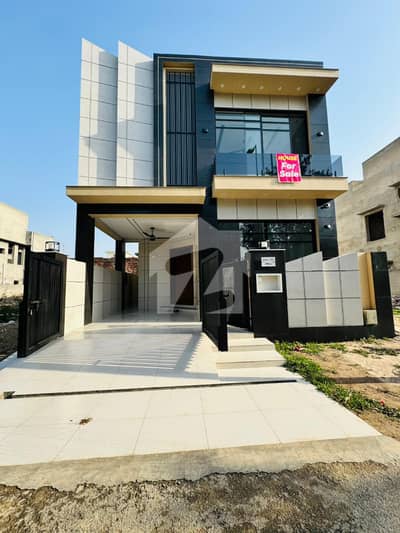 5 MARLA BRAND NEW HOUSE FOR SALE IN_CLOSE TO TARIQ GARDEN