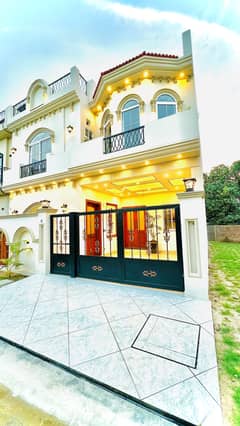 6 Marla Corner Park Facing With Extra Land Brand New Triple Storey Luxury House For Sale In Buch Villas Multan