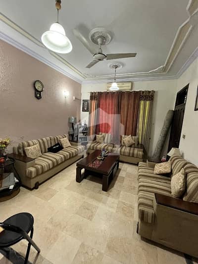 جی ۔ 13 اسلام آباد میں 4 کمروں کا 4 مرلہ مکان 3.0 کروڑ میں برائے فروخت۔