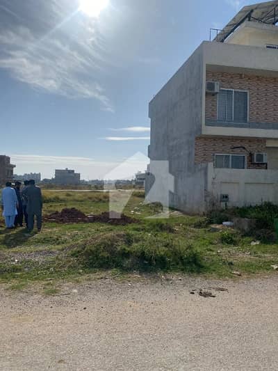 50x90 1 kanal Plot For sale in G-14-3 St 119 Plot ?