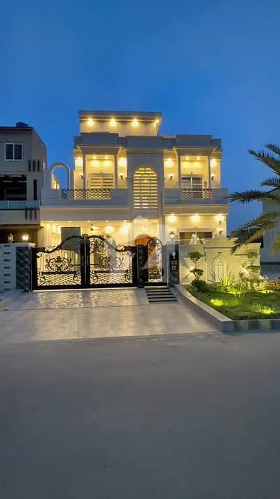 DHA PHASE 5 1 KANAL UPPER PORTION SEMI FURNISHED AVAILABLE ON RENT