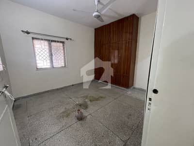 جی ۔ 10 اسلام آباد میں 3 کمروں کا 6 مرلہ مکان 4.5 کروڑ میں برائے فروخت۔ جی ۔ 10 اسلام آباد میں 3 کمروں کا 6 مرلہ مکان 4.5 کروڑ میں برائے فروخت۔