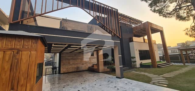 F-10: Ultra-Luxury 1111 Yards, 10-Bed, Prestigious Residence, Designed For High-Profile Families, Ample Parking For 6+ SUVS/VIGOES. Price 70 Crores
