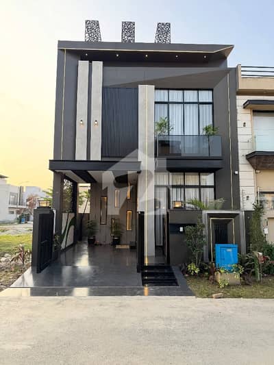 5 Marla Slightly Used Modern Design House Available For Sale Prime Location in Lake City Meadows (Ex) State Life Society