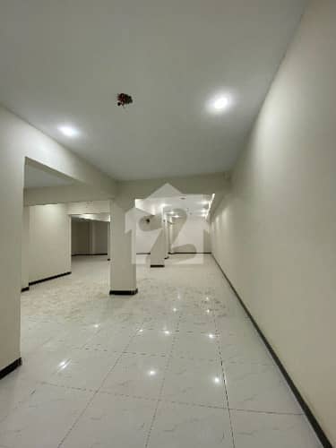 COMMERICAL SPACE AVAILABLE FOR RENT 270 SQ YARDS MAIN ROAD BLOCK J FOR OFFICES GYMS ETC