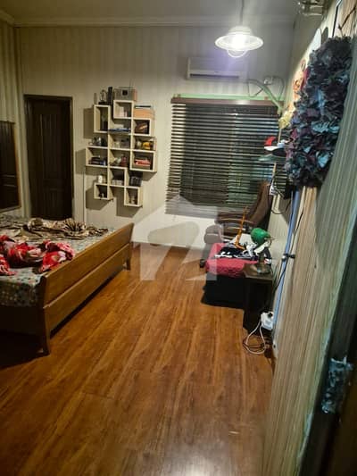 Spacious 5 Bedroom Triple Storey House | Living + Balconies | Prime Location