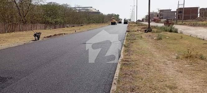 6 Marla Level Plot For Sale