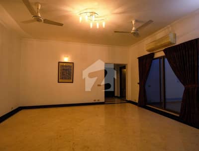 1Kanal Beautiful House For Sale DHA Phase 4 1Kanal Beautiful House For Sale DHA Phase 4
