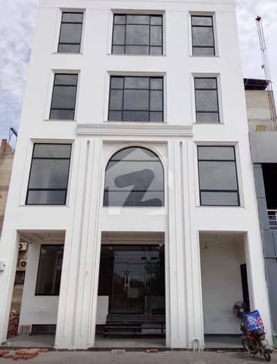 ویلینشیاء ہاؤسنگ سوسائٹی لاہور میں 8 مرلہ Studio عمارت 19.75 کروڑ میں برائے فروخت۔