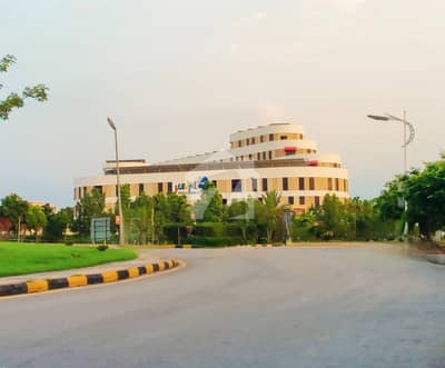 بحریہ ٹاؤن فیز 8 ۔ بلاک سی بحریہ ٹاؤن فیز 8,بحریہ ٹاؤن راولپنڈی,راولپنڈی میں 10 مرلہ رہائشی پلاٹ 1.15 کروڑ میں برائے فروخت۔