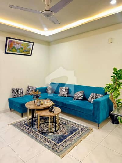 5 MARLA UPPER PORTION WITH 3 BEDS & ATTACHED 3 BATHS AVAILABLE FOR RENT AT PRIME LOCATION OF PARK VIEW CITY LHR