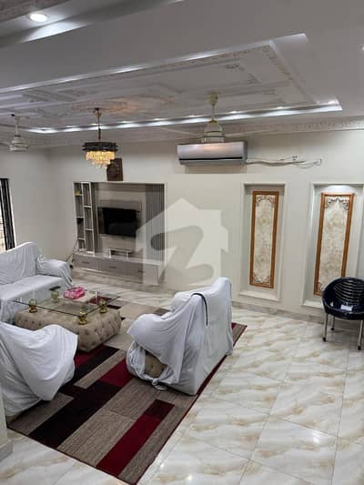 5 MARLA LUXURY HOUSE WITH MODERN ELEVATION AVAILABLE FOR SALE ON INVESTOR PRICE. . . 5 MARLA LUXURY HOUSE WITH MODERN ELEVATION AVAILABLE FOR SALE ON INVESTOR PRICE. . .