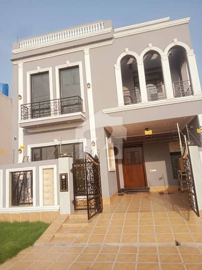 5 Marla Brand New Facing Park Luxury House For Sale