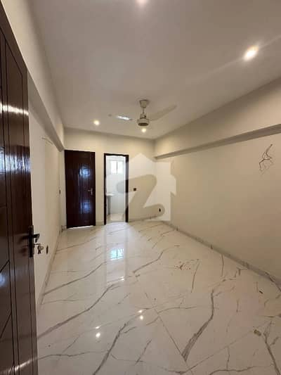 3 Bed APARTMENT Available For Rent
