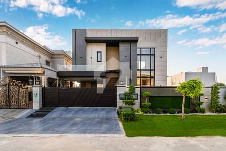 01 KANAL BRAND NEW UNIQUE & STYLISH HOUSE FOR RENT IN DHA PHASE 7