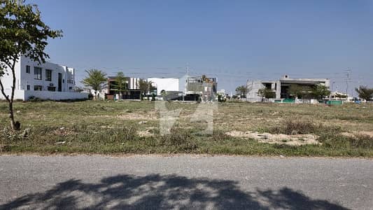 1 KANAL PLOT FOR SALE Z2-BLOCK DHA 1 KANAL PLOT FOR SALE Z2-BLOCK DHA