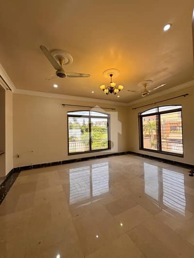 F-10 New Upper Portion (600 Sq. Yards) Available For Rent