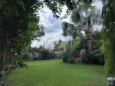 سعید کالونی فیصل آباد میں 7 کمروں کا 18 مرلہ مکان 6.0 کروڑ میں برائے فروخت۔