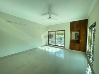 35X70 Single Unit House For Sale