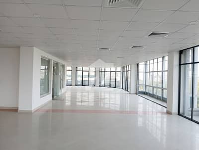 5000 SQ. FT Corporate Office Floor for Rent Near Liberty Market, Gulberg III, Lahore Ideal for IT Companies, Co-Working Spaces, Multinational Corporations, and Semi-Government Organizations
