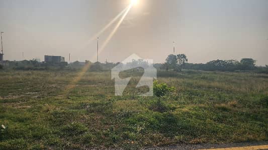 ڈی ایچ اے فیز9 پریزم - بلاک ڈی ڈی ایچ اے فیز9 پریزم,ڈی ایچ اے ڈیفینس,لاہور میں 2 کنال رہائشی پلاٹ 7.1 کروڑ میں برائے فروخت۔ ڈی ایچ اے فیز9 پریزم - بلاک ڈی ڈی ایچ اے فیز9 پریزم,ڈی ایچ اے ڈیفینس,لاہور میں 2 کنال رہائشی پلاٹ 7.1 کروڑ میں برائے فروخت۔