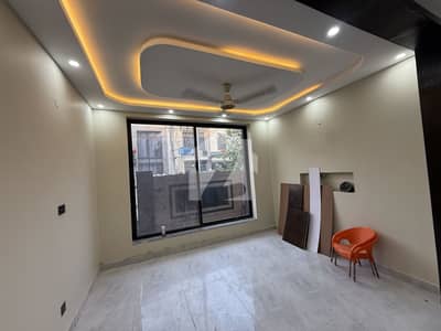 5 Marla Ground Floor Available For Rent
