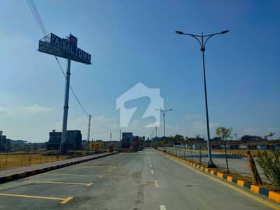فیصل ٹاؤن - ایف ۔ 18 اسلام آباد میں 8 مرلہ رہائشی پلاٹ 1.7 کروڑ میں برائے فروخت۔