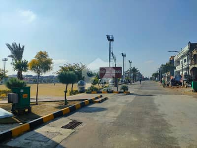 IDEALLY LOCATED 8 MARLA PLOT NEAR TO MAKRAZ IN BLOCK A FAISAL TWON AVAILABEL FOR SALE