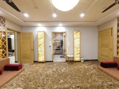 ONE KANAL MAIN DOUBLE ROAD MODREN HOUSE FOR SALE AT PRIME LOCATION ONE KANAL MAIN DOUBLE ROAD MODREN HOUSE FOR SALE AT PRIME LOCATION