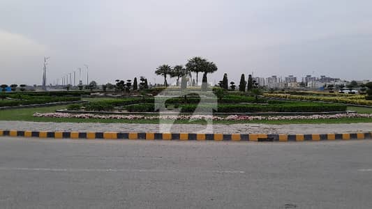 ڈی ایچ اے فیز9 پریزم - بلاک بی ڈی ایچ اے فیز9 پریزم,ڈی ایچ اے ڈیفینس,لاہور میں 2 کنال رہائشی پلاٹ 6.1 کروڑ میں برائے فروخت۔ ڈی ایچ اے فیز9 پریزم - بلاک بی ڈی ایچ اے فیز9 پریزم,ڈی ایچ اے ڈیفینس,لاہور میں 2 کنال رہائشی پلاٹ 6.1 کروڑ میں برائے فروخت۔