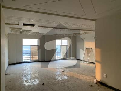 Office Space Available On Main Road Ideal For Business