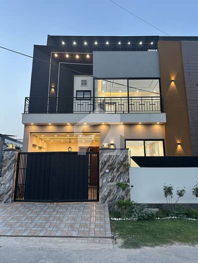 4 Marla Brand New Triple Story House For Sale Buch Executive Villas Multan  . . . . . . Prime Location Manik Block. . . . . .   Near To Park   Near To Main Boulevard   Near To Mosque   4 BedRoom with Atach WashRoom   1 Drawing Room   2 Kitchen   2 TV