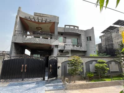 Beautifull Loction 15 Marla House Join Faimly Good Opotunity
