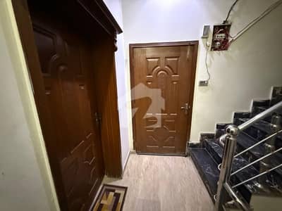 الرحمان گارڈن فیز 4 الرحمان گارڈن,لاہور میں 3 کمروں کا 5 مرلہ بالائی پورشن 35.0 ہزار میں کرایہ پر دستیاب ہے۔ الرحمان گارڈن فیز 4 الرحمان گارڈن,لاہور میں 3 کمروں کا 5 مرلہ بالائی پورشن 35.0 ہزار میں کرایہ پر دستیاب ہے۔