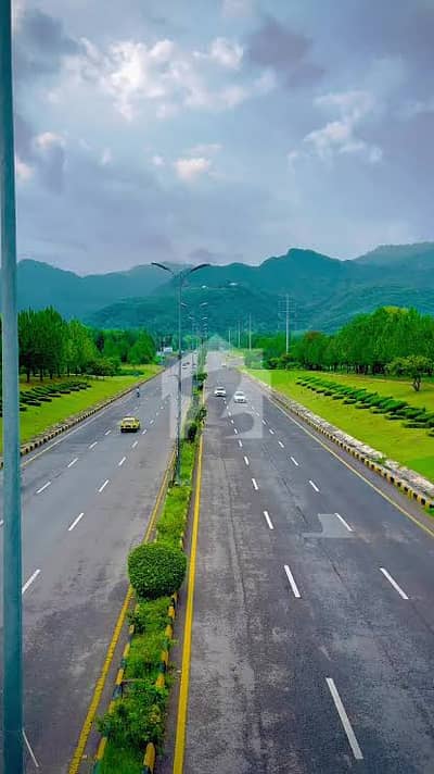 جی ۔ 7/1 جی ۔ 7,اسلام آباد میں 12 مرلہ کمرشل پلاٹ 25.5 کروڑ میں برائے فروخت۔ جی ۔ 7/1 جی ۔ 7,اسلام آباد میں 12 مرلہ کمرشل پلاٹ 25.5 کروڑ میں برائے فروخت۔